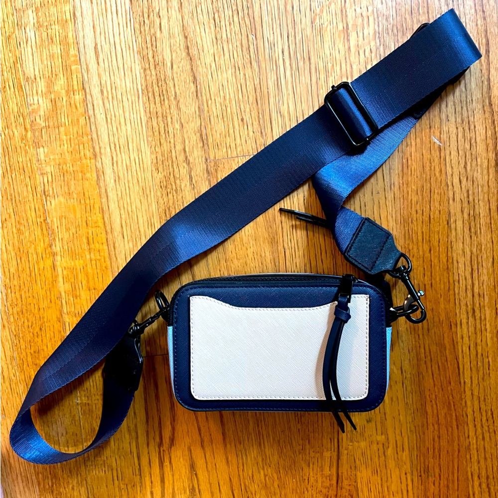 Crossbody Small Bag - like new!